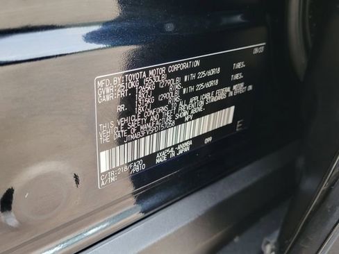 Used 2023 Toyota RAV4 SE w/ Weather & Moonroof Package AWD/4WD image 30