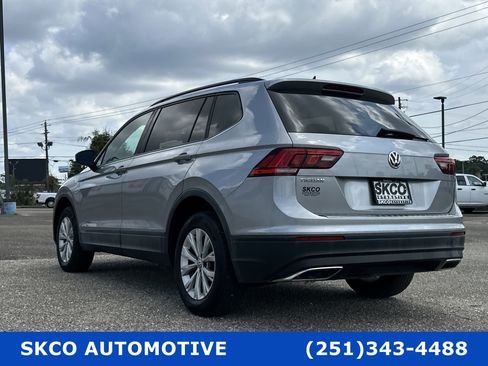 Used 2020 Volkswagen Tiguan S image 3