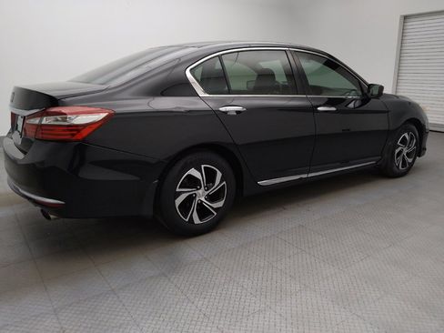 Used 2017 Honda Accord LX image 10