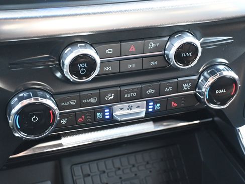 New 2025 Ford F150 King Ranch w/ FX4 Off-Road Package image 29