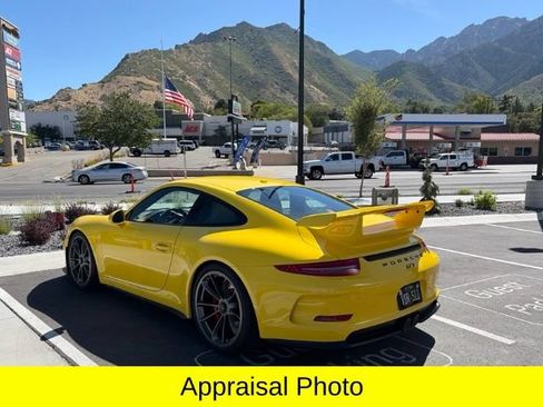Used 2014 Porsche 911 GT3 RWD image 2