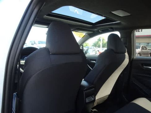 Used 2025 Toyota Corolla SE w/ SE Premium Package image 22