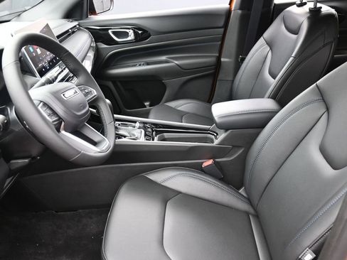 New 2026 Jeep Compass Limited image 10