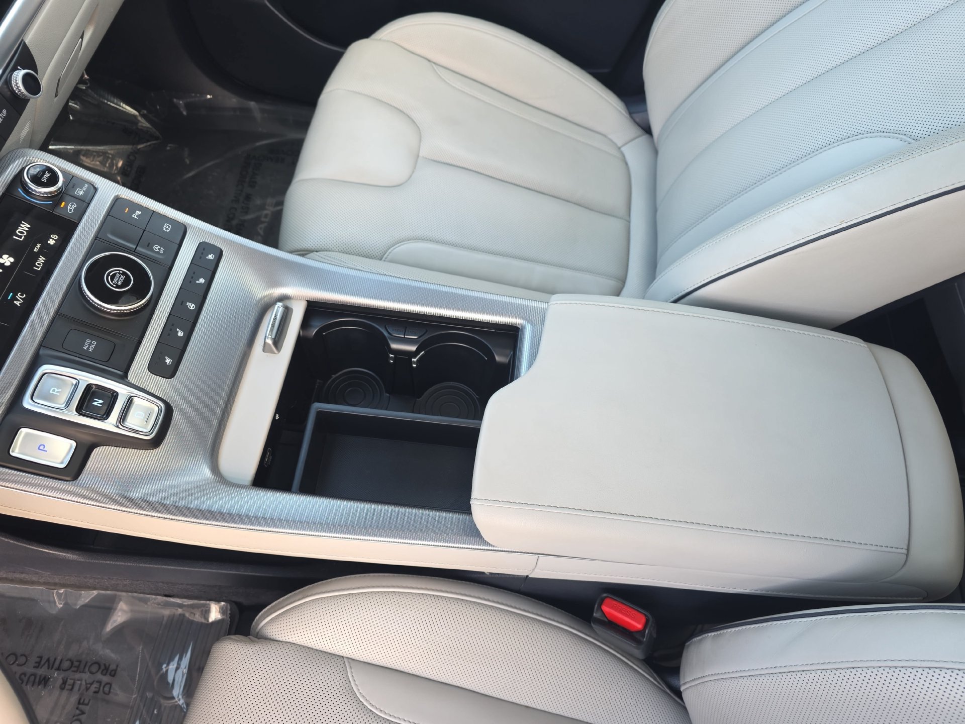 Used 2023 Hyundai Palisade Calligraphy w/ Winter Package FWD image 25