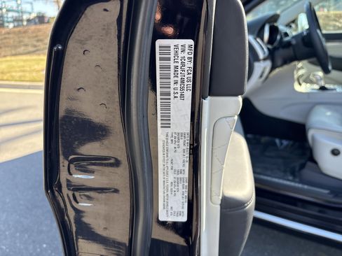 Certified 2021 Jeep Grand Cherokee Summit image 36