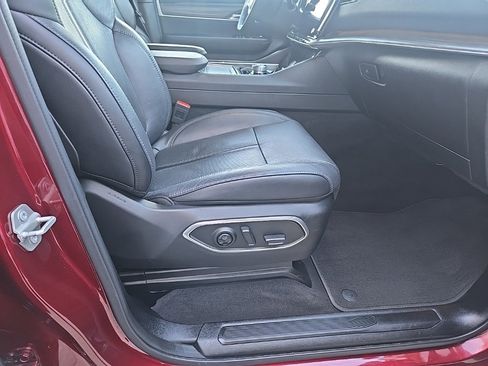 Used 2024 Jeep Wagoneer Series II image 83