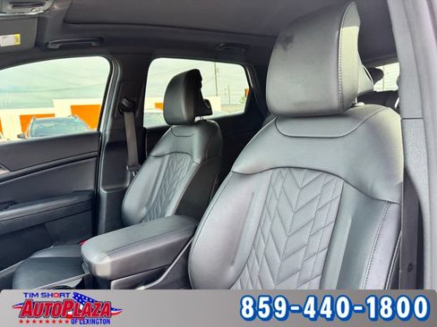 Used 2025 Kia Sportage X-Line w/ Premium Package AWD/4WD image 39