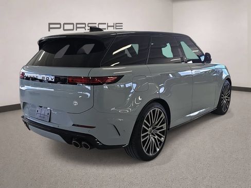 Used 2026 Land Rover Range Rover Sport SV AWD/4WD image 4