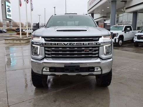 Used 2021 Chevrolet Silverado 3500 LTZ w/ LTZ Premium Package image 9