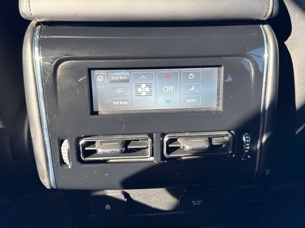 Used 2020 Lincoln Aviator Grand Touring w/ Elements Package Plus AWD/4WD image 12