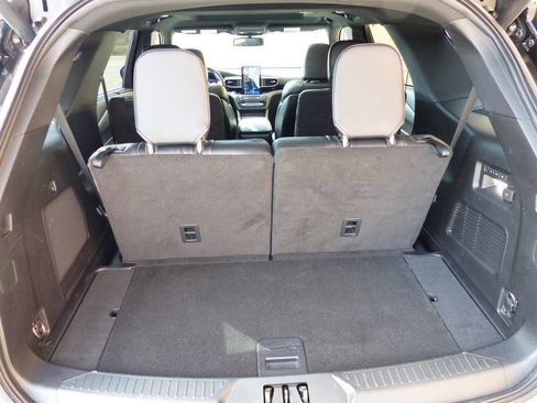 Used 2020 Ford Explorer ST w/ ST Street Pack image 26