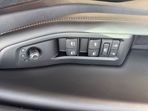 New 2025 Jeep Grand Cherokee L Laredo AWD/4WD image 9