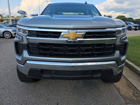 Used 2023 Chevrolet Silverado 1500 LT w/ Protection Package RWD image 6