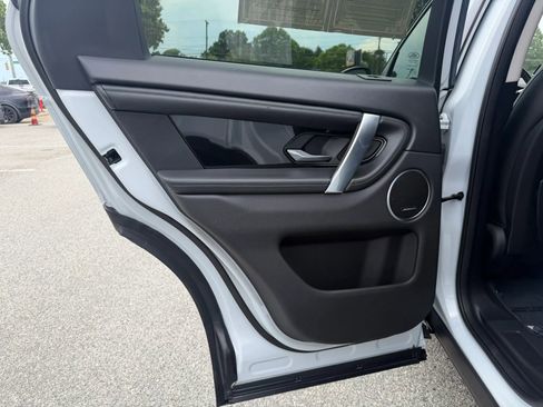 Used 2020 Land Rover Discovery Sport SE AWD/4WD image 46