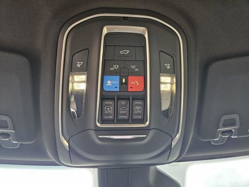 New 2025 Jeep Grand Cherokee L Limited w/ Luxury Tech Group II RWD image 22