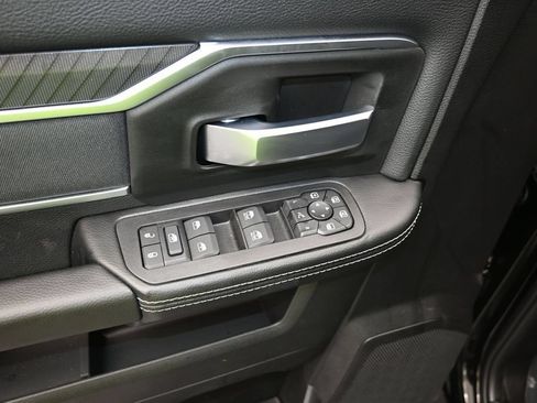 New 2026 RAM 3500 Big Horn AWD/4WD image 11