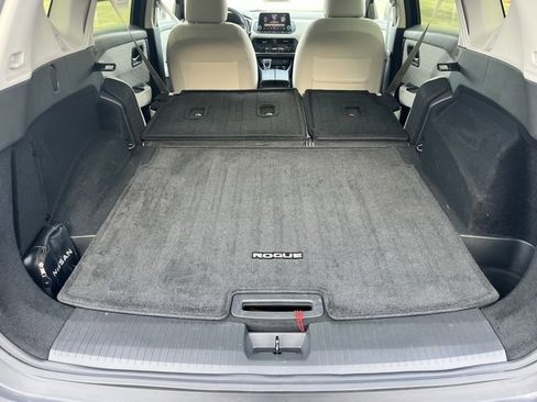 Certified 2023 Nissan Rogue SV image 39