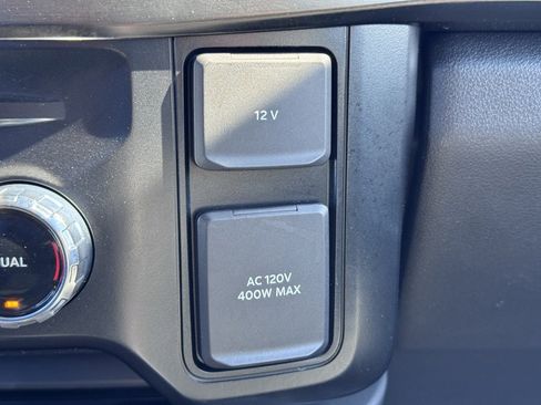 Used 2024 Ford F250 Lariat image 37