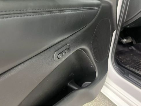 Used 2021 Jeep Grand Cherokee Limited X image 30