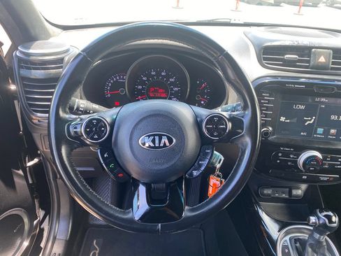 Used 2014 Kia Soul ! w/ Sun & Sound Package FWD image 14