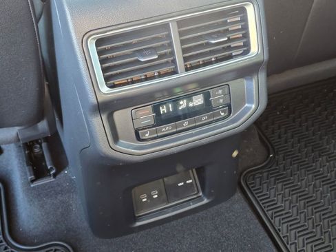 New 2026 Volkswagen Atlas SEL Premium R-Line image 19