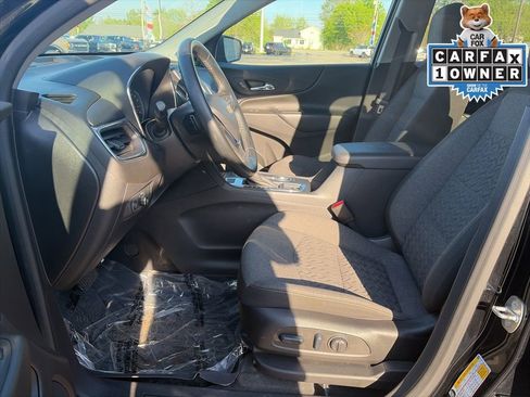 Used 2024 Chevrolet Equinox LT w/ LPO, Floor Liner Package AWD/4WD image 15