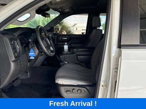 Used 2024 Chevrolet Silverado 1500 Custom Trail Boss w/ LPO, Dark Essentials Package AWD/4WD image 2