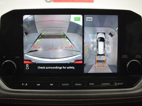 Used 2022 Nissan Rogue Platinum w/ Head-Up Display Package image 25