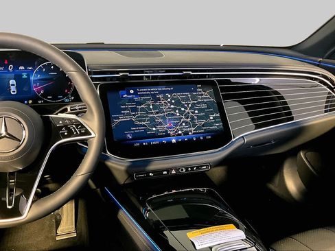 New 2026 Mercedes-Benz E 350 4MATIC Sedan image 8
