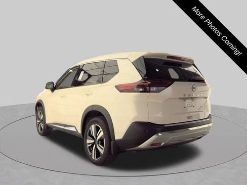 Used 2023 Nissan Rogue Platinum AWD/4WD image 3