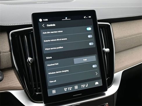 New 2026 Volvo XC90 B6 Plus w/ Protection Package Premier image 23