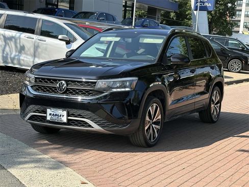 Used 2022 Volkswagen Taos SE image 23