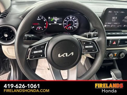 Used 2023 Kia Forte LXS w/ LXS Technology Package FWD image 18