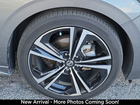 Certified 2023 Nissan Sentra SR FWD image 3