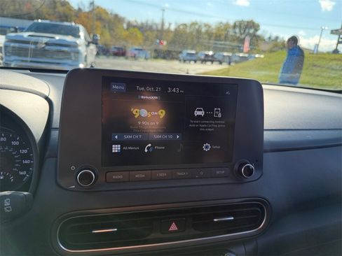 Used 2023 Hyundai Kona SEL image 19