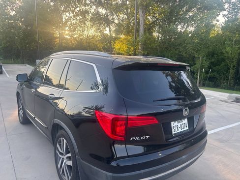 Used 2016 Honda Pilot Touring image 11