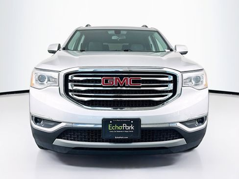 Used 2019 GMC Acadia SLE image 2