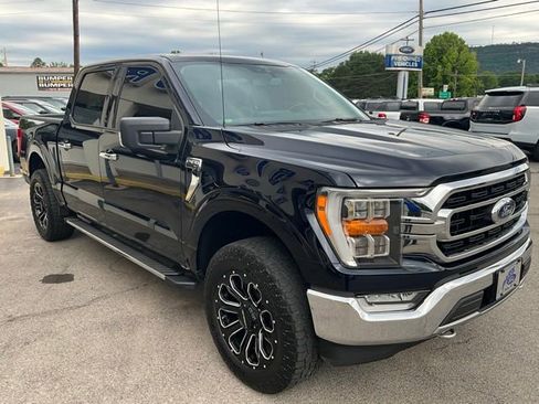 Used 2021 Ford F150 XLT w/ Equipment Group 302A High AWD/4WD image 4