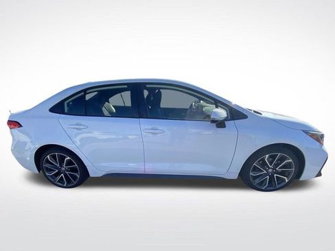 Used 2022 Toyota Corolla SE image 12
