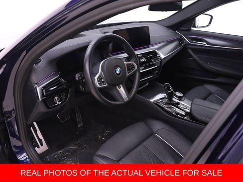 Used 2023 BMW M550i xDrive w/ Executive Package AWD/4WD image 3
