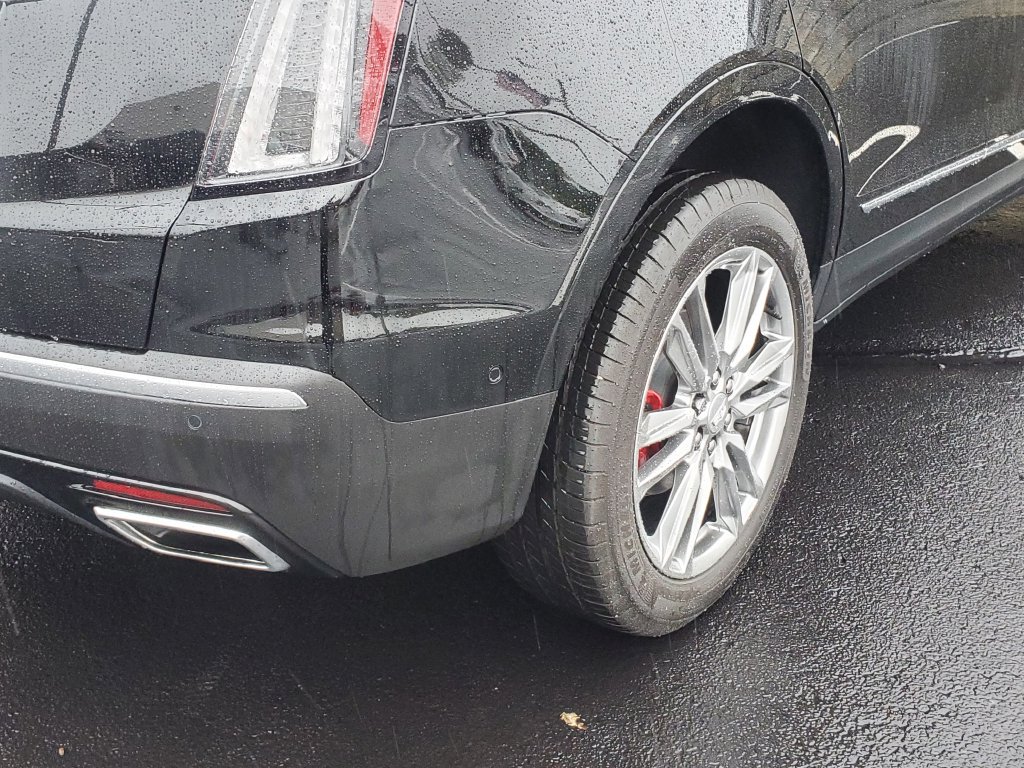 Certified 2026 Cadillac XT5 Sportv w/ LPO, Floor Liner Package AWD/4WD image 11