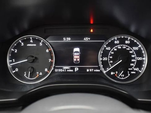 Used 2025 Mitsubishi Outlander SE image 27