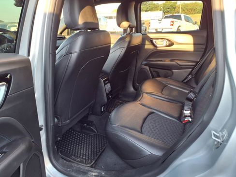 Used 2026 Jeep Compass Latitude w/ Quick Order Package 29K AWD/4WD image 17