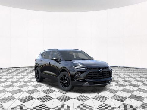 New 2026 Chevrolet Blazer LT w/ Convenience Package AWD/4WD image 8