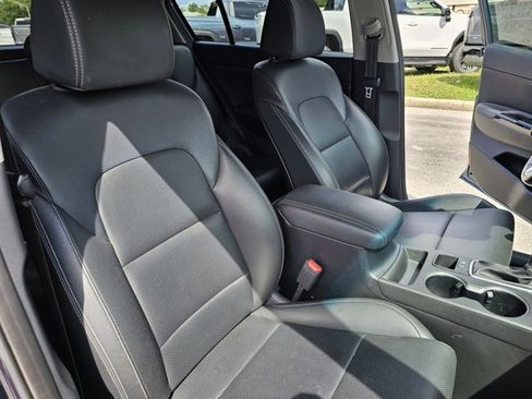 Used 2022 Kia Sportage EX image 20