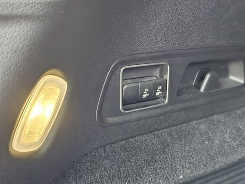 Used 2023 Mercedes-Benz GLS 450 4MATIC image 34