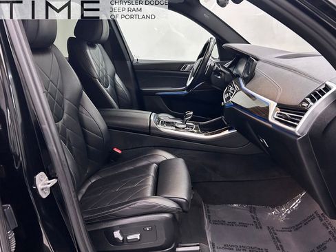 Used 2023 BMW X5 xDrive45e image 17