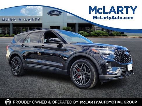 Certified 2025 Ford Explorer ST image 1