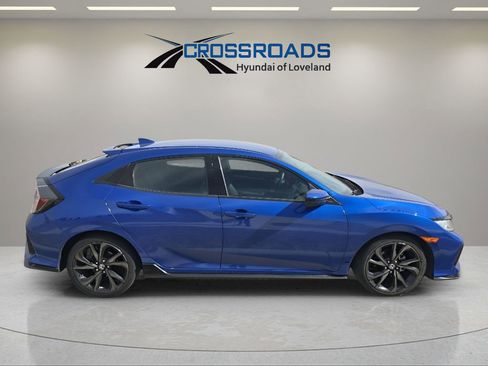 Used 2017 Honda Civic Sport image 6