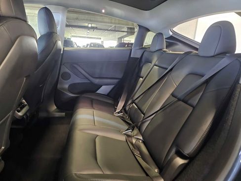 Used 2023 Tesla Model Y Performance AWD/4WD image 27